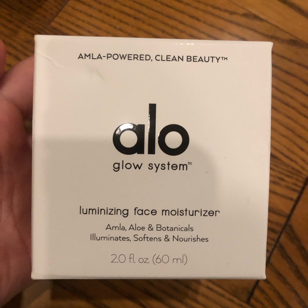 COPY - Alo glow system luminizing face moisturizer 2oz